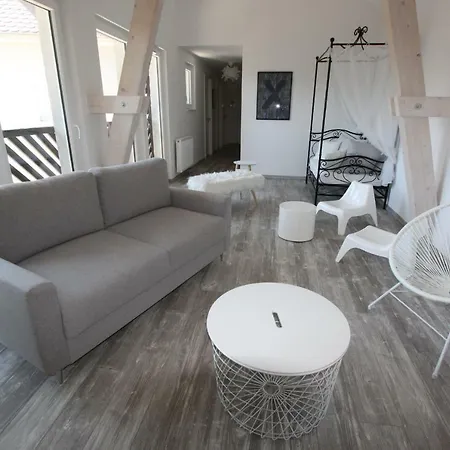 Subtil Insolite Villa