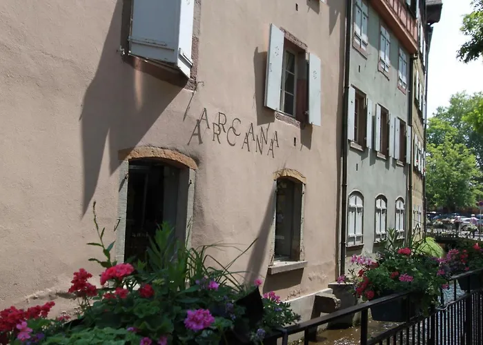 Subtil Insolite Villa